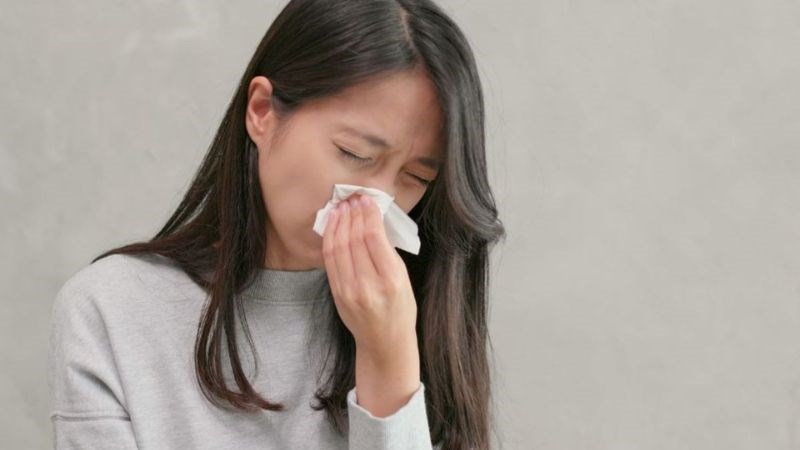 hắt xì hơi theo giờ nữ